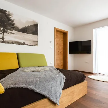 Apartment Hisa Kosobrin