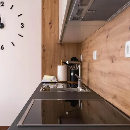 Hisa Kosobrin Apartment *