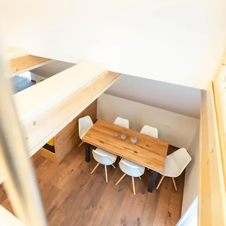 Hisa Kosobrin Apartmán *