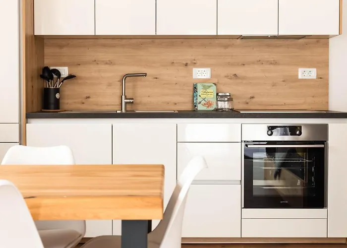 Hisa Kosobrin شقة